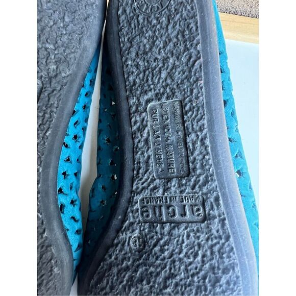 ARCHE Blue Suede Leather Perforated Ballet Flat Shoes France Womens Size 38 US 8 - Picture 6 of 7